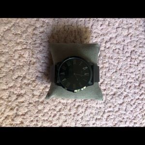 Guess men’s watch brand new accepting any price